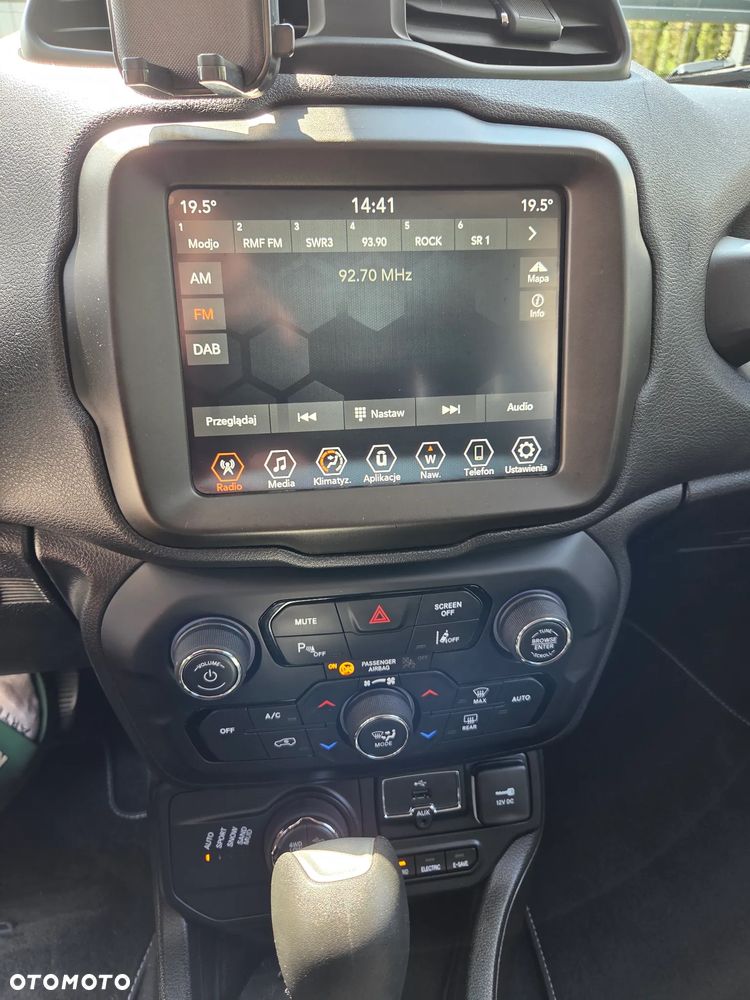 Jeep Renegade - 12
