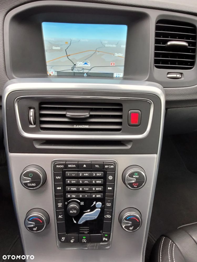 Volvo S60 D3 Linje Svart - 36