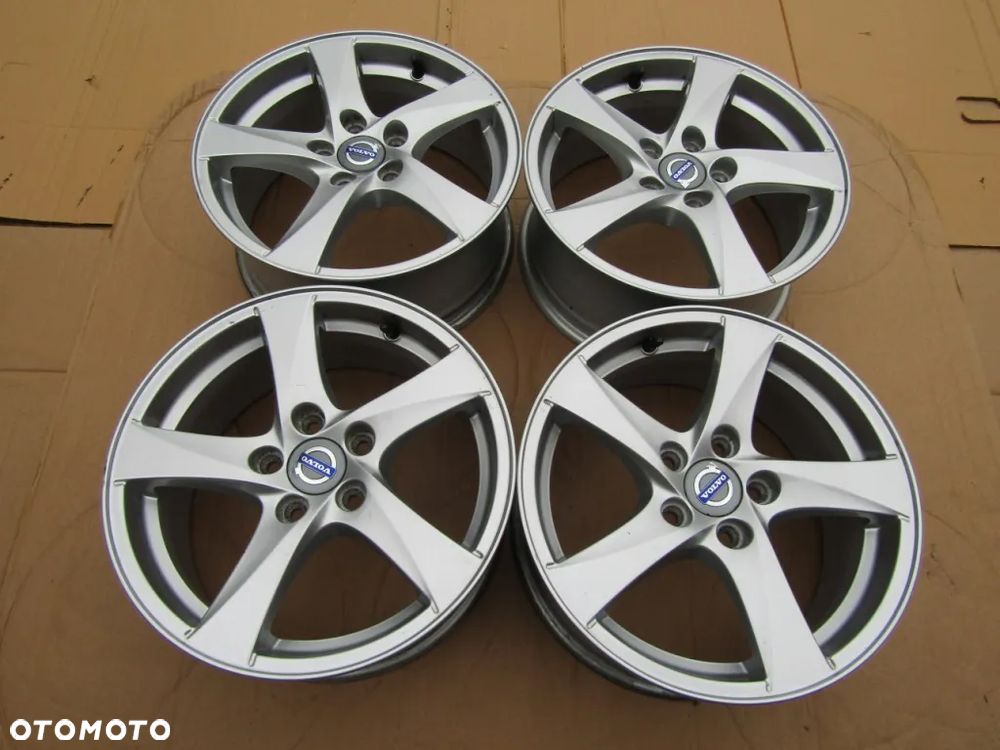 4x Felgi 16 Ford Volvo V60 S60 S80 V70 C30 V40 V50 7j 5x108 ET50 - 3