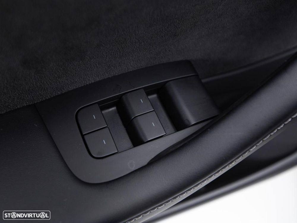 Tesla Model 3 RWD RWD - 17