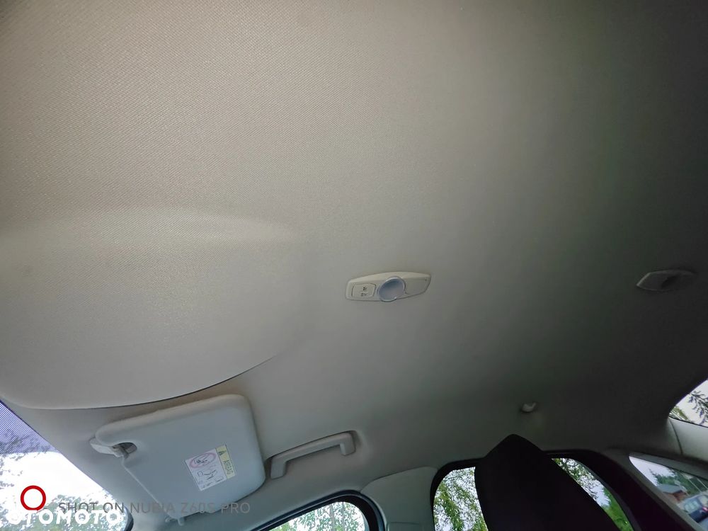 Ford Focus 1.6 SYNC Edition - 12