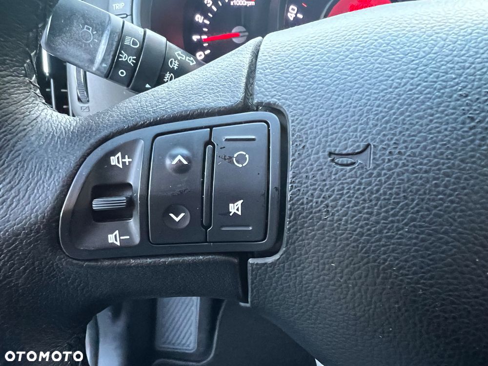 Kia Sportage 2.0 CRDI L 2WD - 13