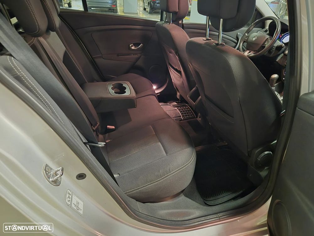 Renault Mégane Sport Tourer 1.5 dCi Dynamique - 28
