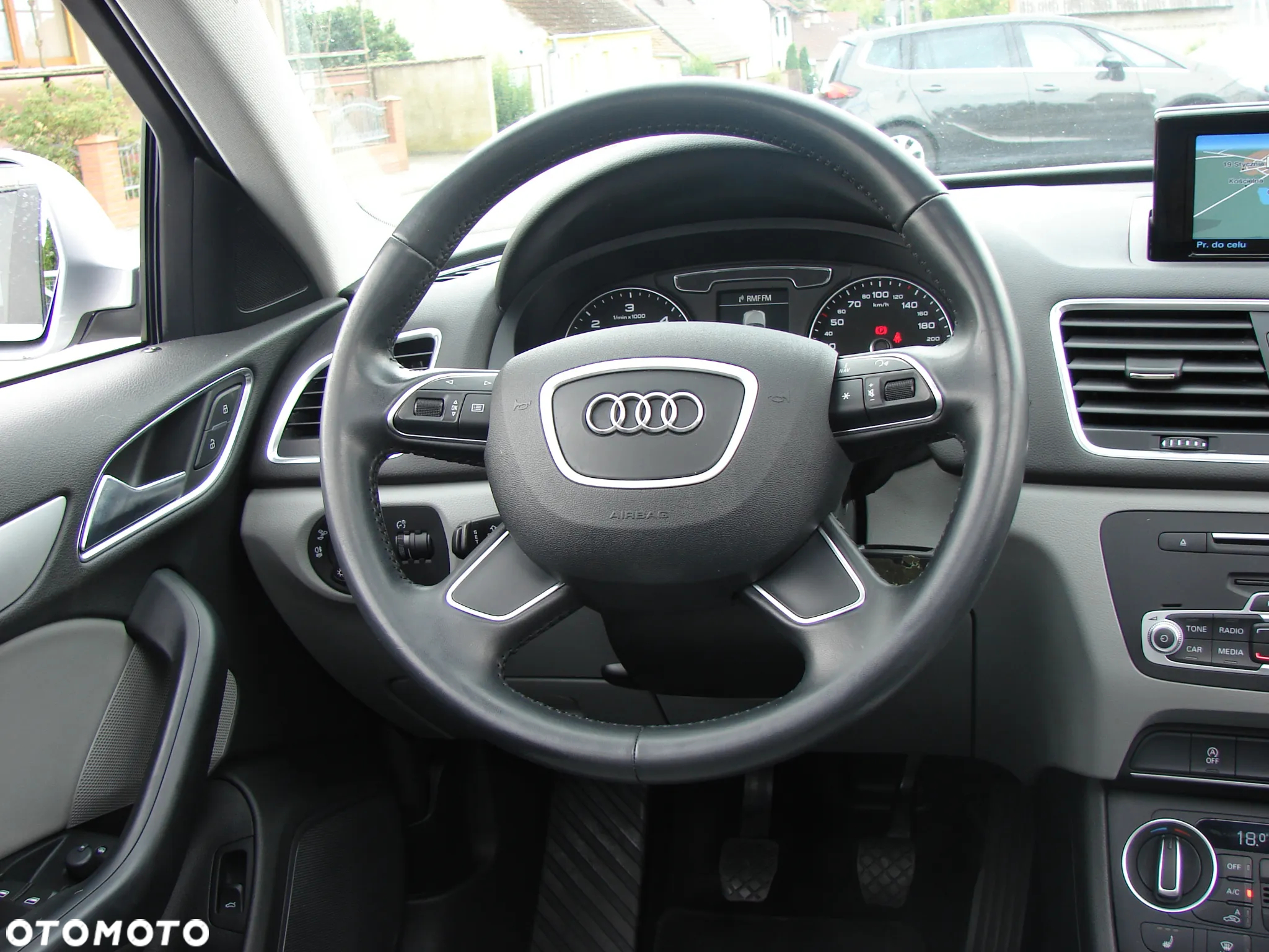 Audi Q3 2.0 TDI - 6