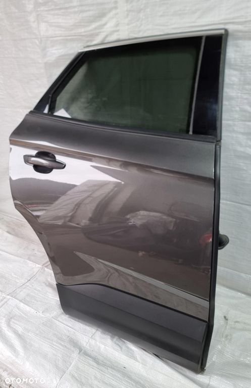Drzwi prawy tył Opel Grandland X KOD LAKIERU EVLC KOMPLETNE - 2