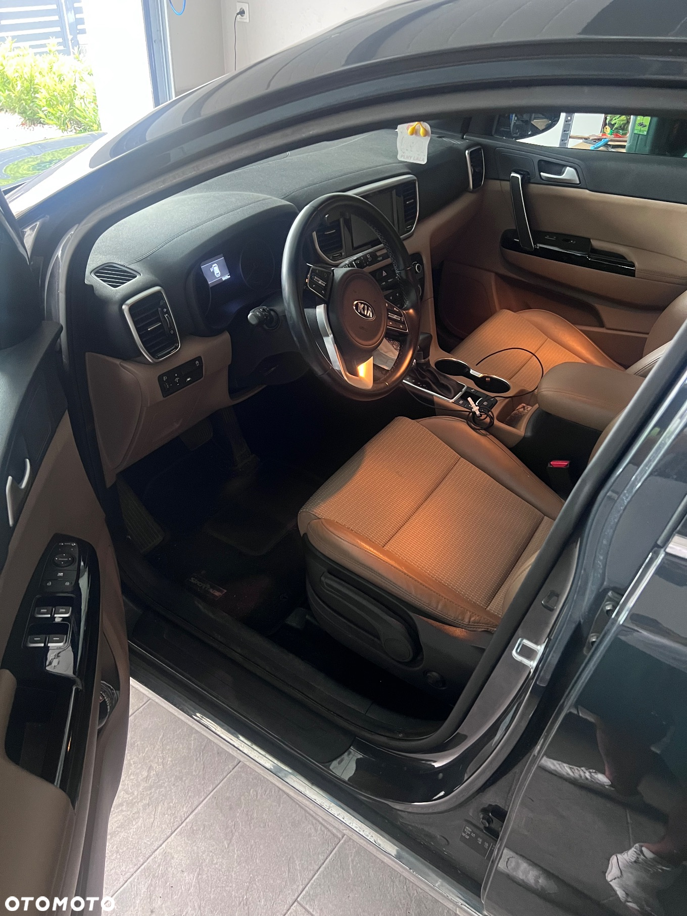 Kia Sportage 1.6 T-GDI Business Line 4WD DCT - 2