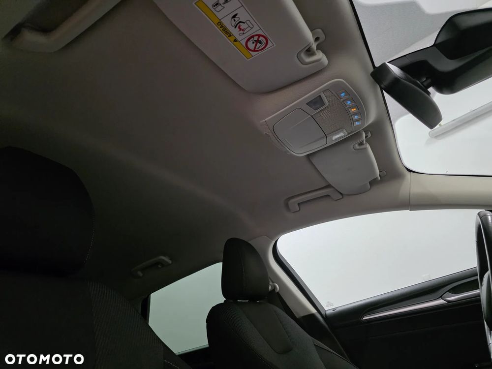 Ford Mondeo 2.0 TDCi Titanium PowerShift - 27