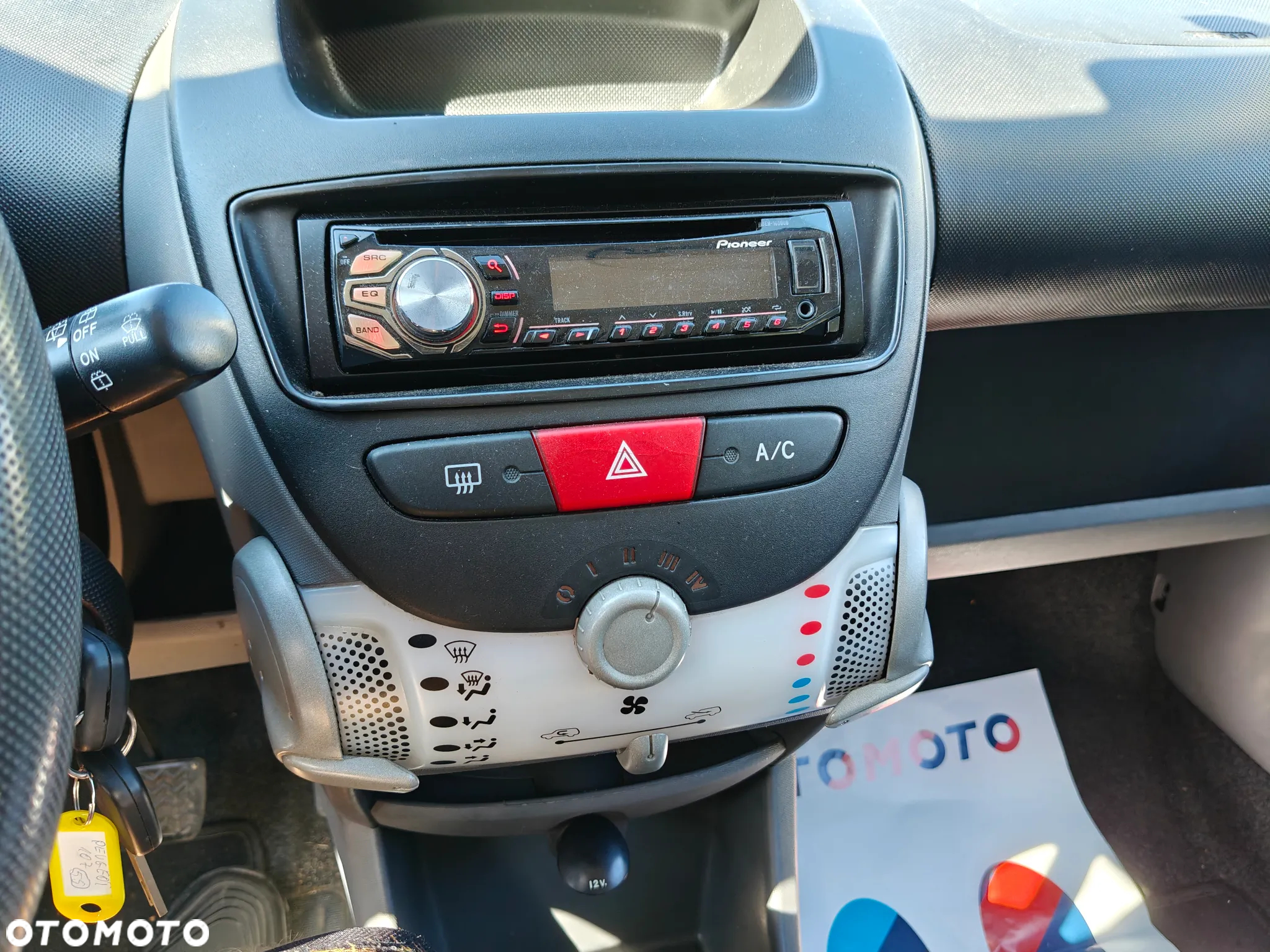 Peugeot 107 1.4 HDI Trendy - 23
