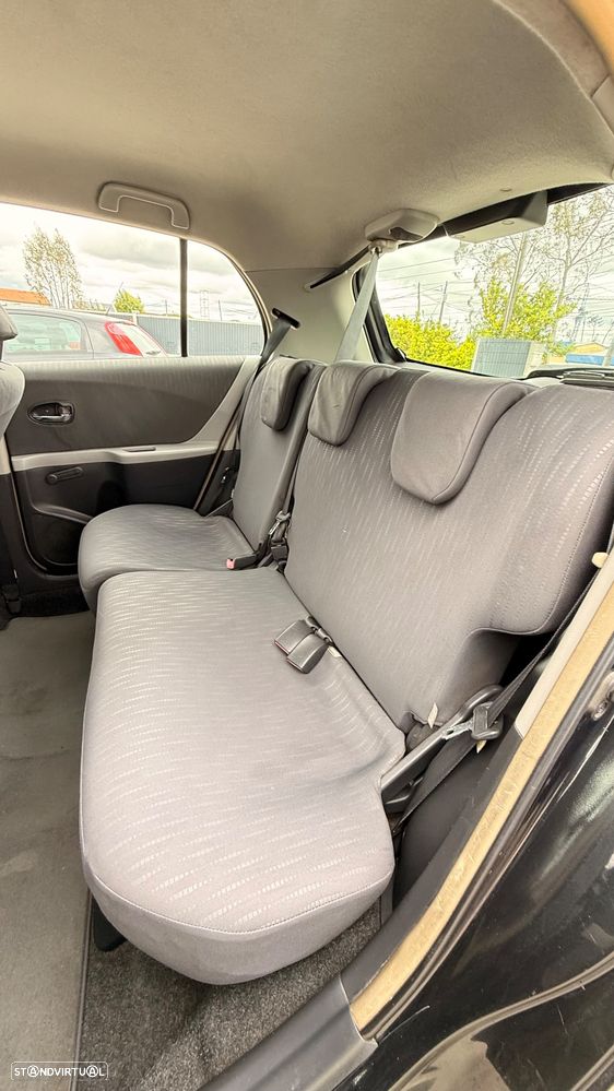 Toyota Yaris 1.4 D-4D Comfort+AC - 16