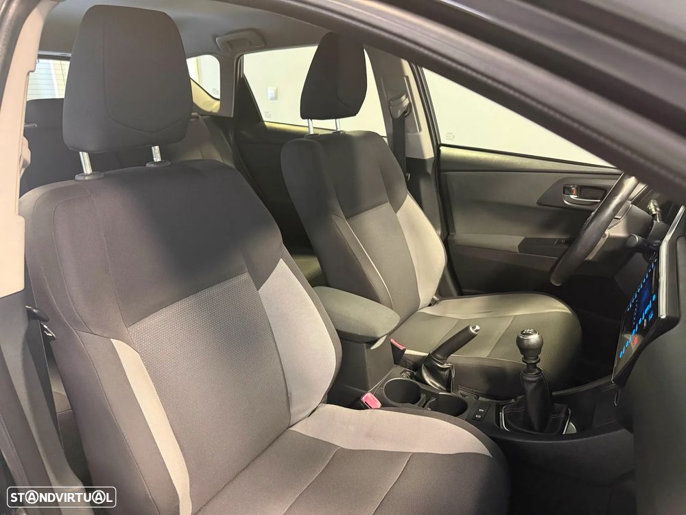 Toyota Auris 1.4 D-4D ACtive+AC - 10