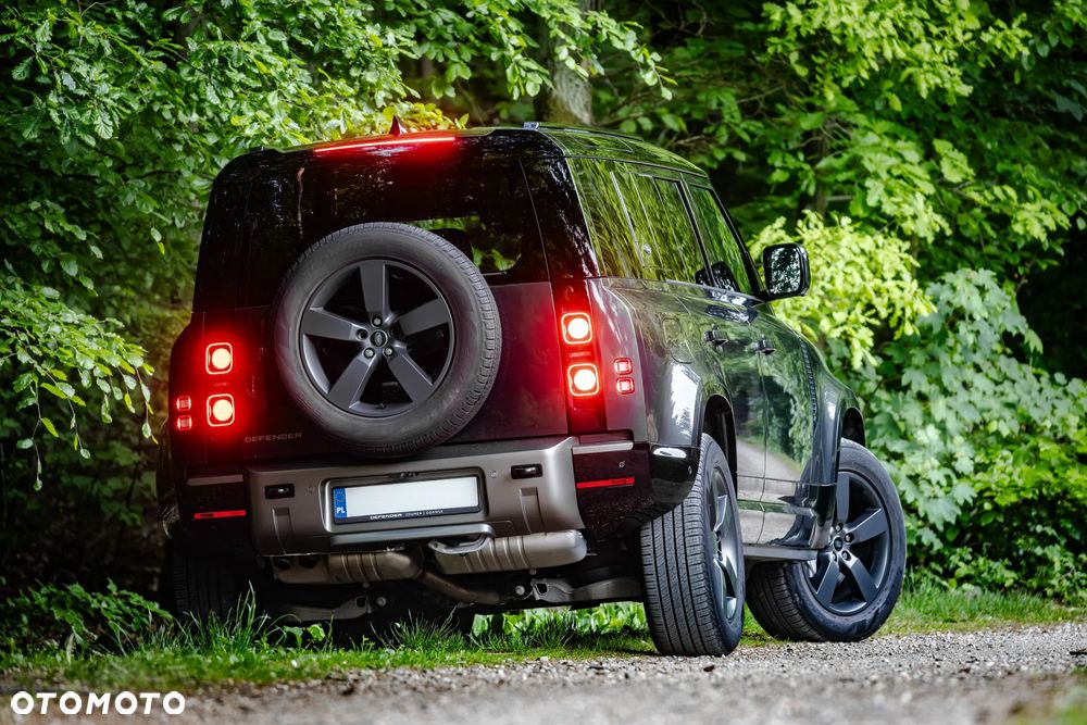 Land Rover Defender 3.0 D300 mHEV X-Dynamic HSE - 4