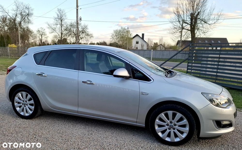 Opel Astra 1.4 Turbo Cosmo - 17