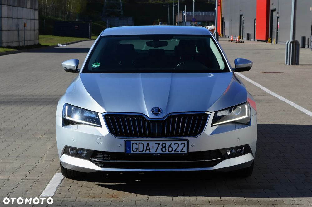 Skoda Superb 1.6 TDI GreenLine - 34