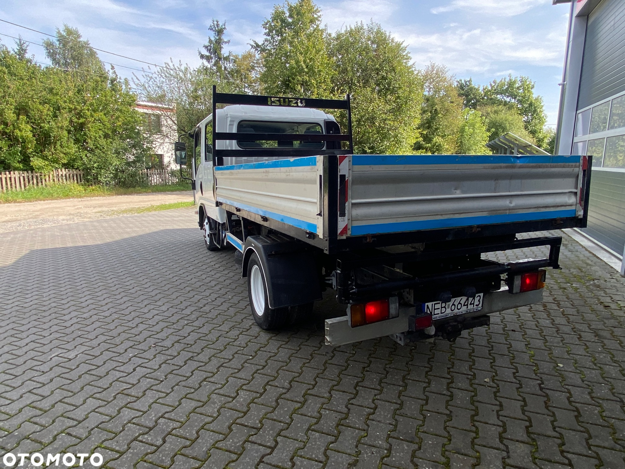 Mitsubishi Fuso - 11