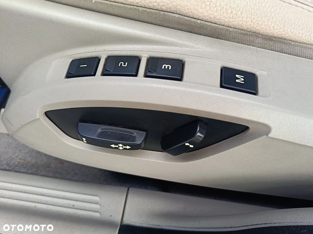 Volvo V50 2.0D Momentum - 20