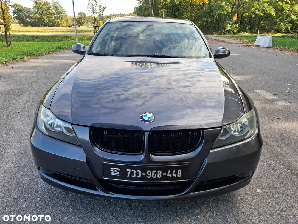 BMW Seria 3 320i - 9