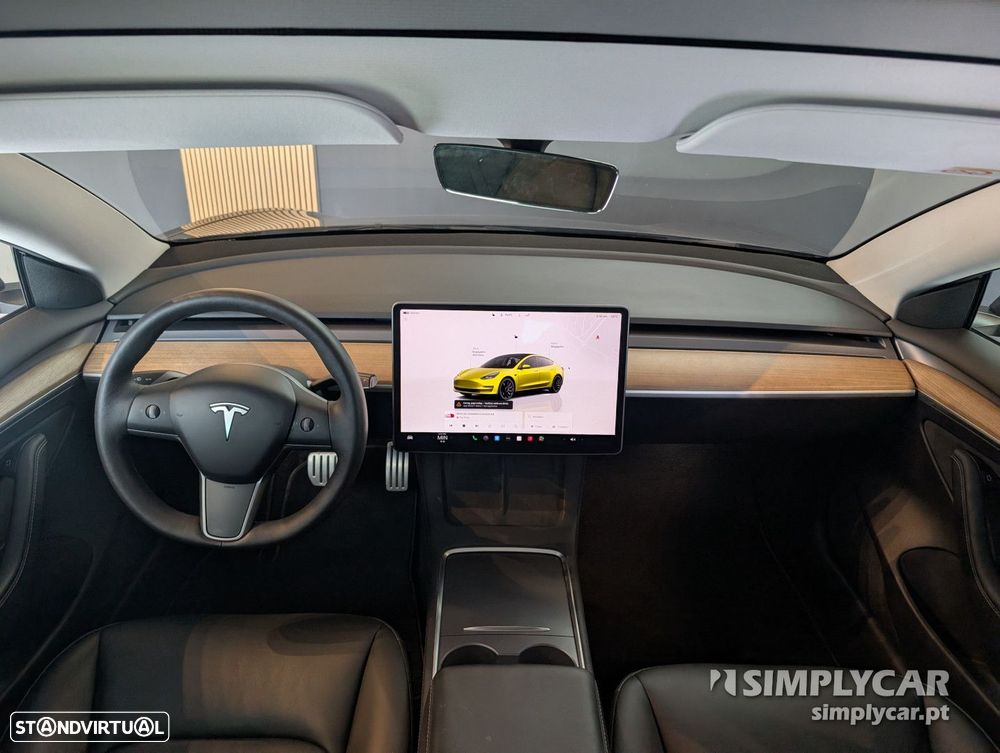 Tesla Model 3 - 6