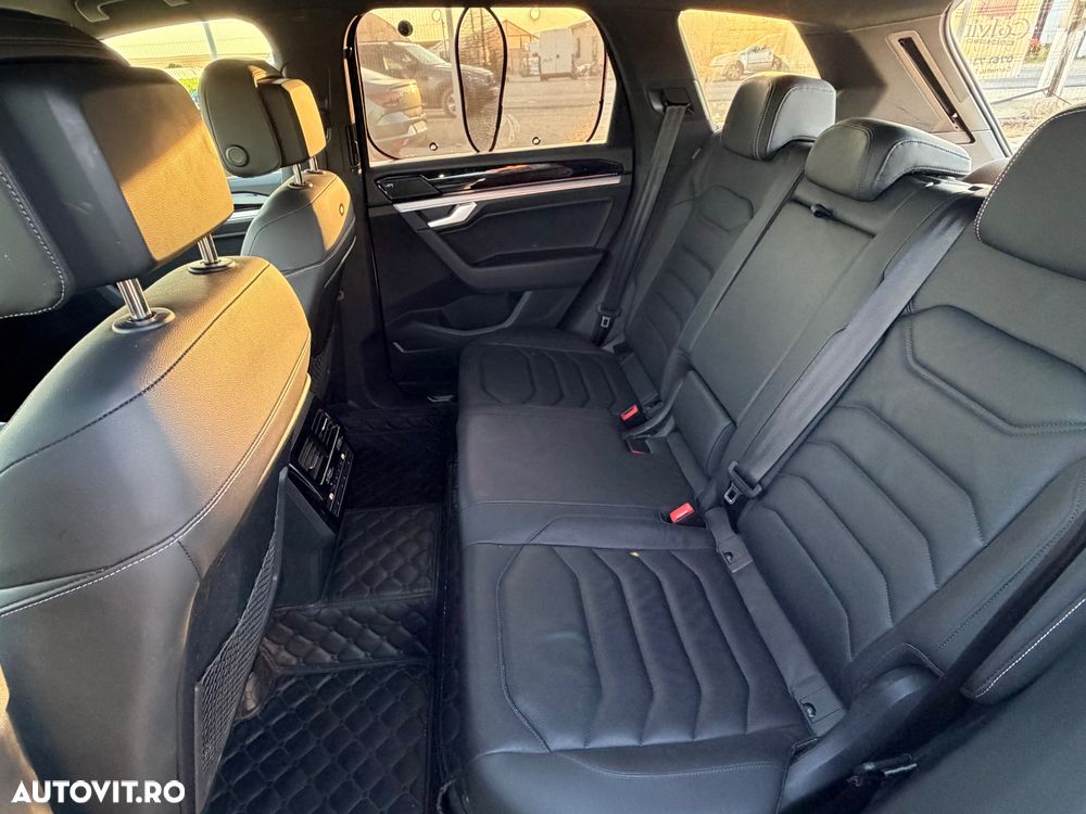 Volkswagen Touareg V6 TDI Elegance - 21