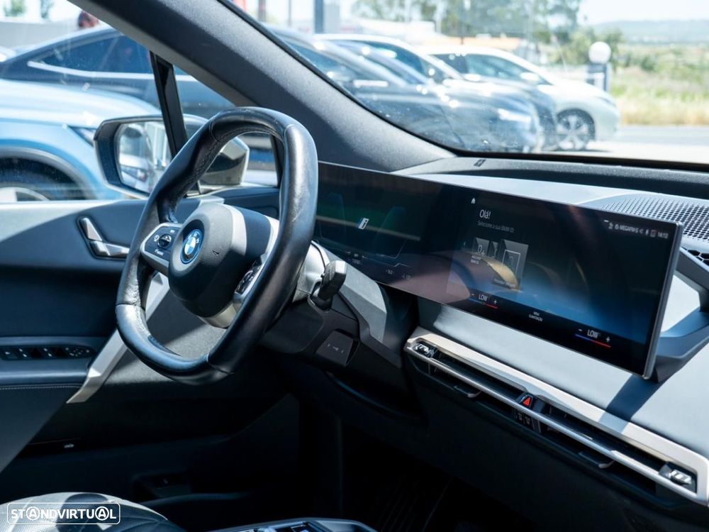 BMW iX xDrive 40 - 18