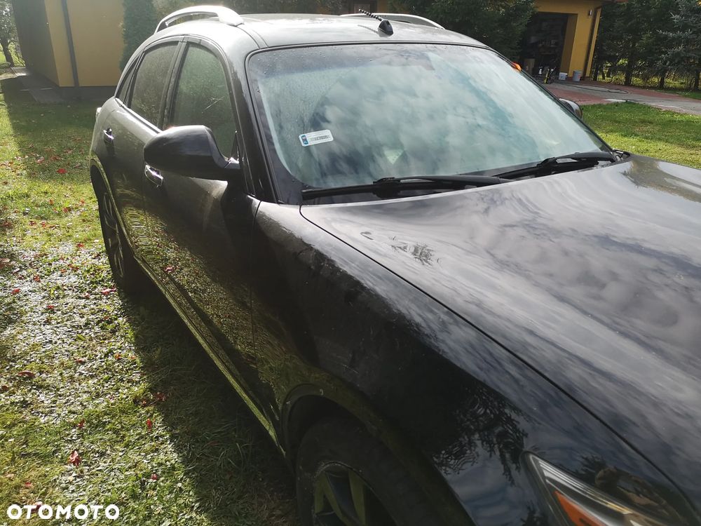 Infiniti FX FX35 - 10