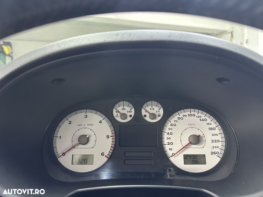 Seat Leon 1.9 TDI Top Sport - 4