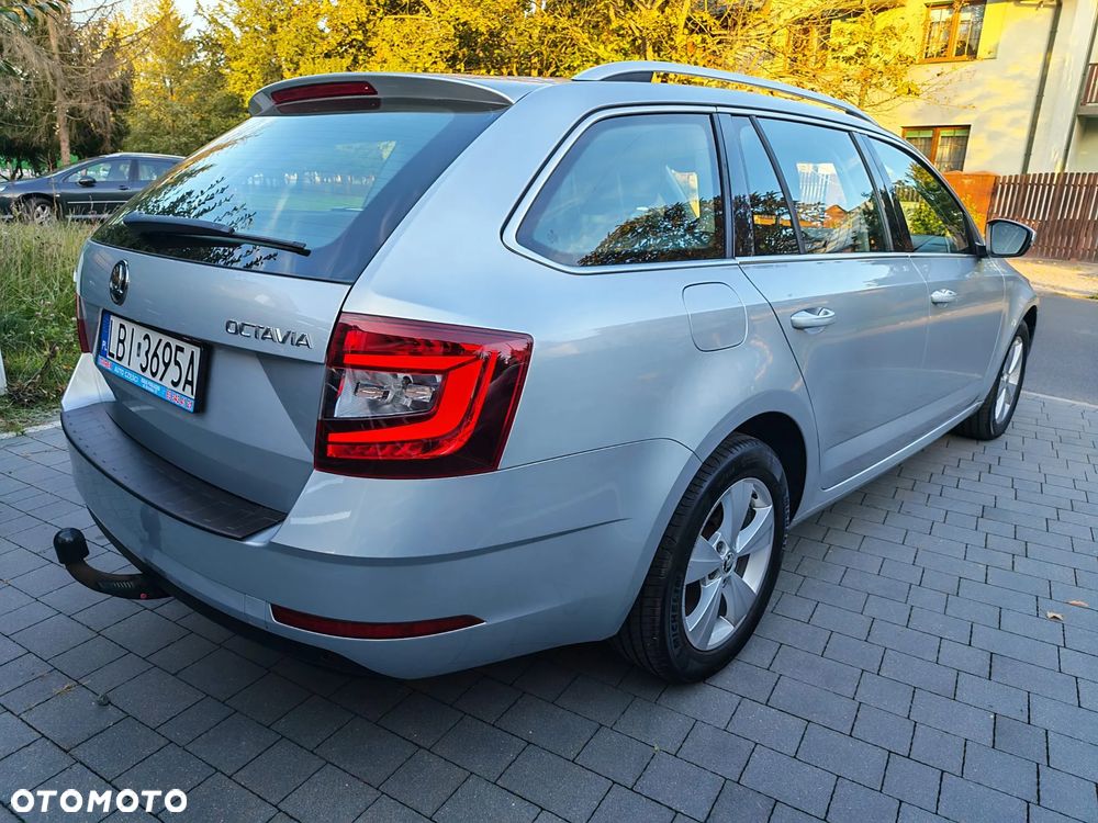 Skoda Octavia 1.4 TSI Edition DSG - 4