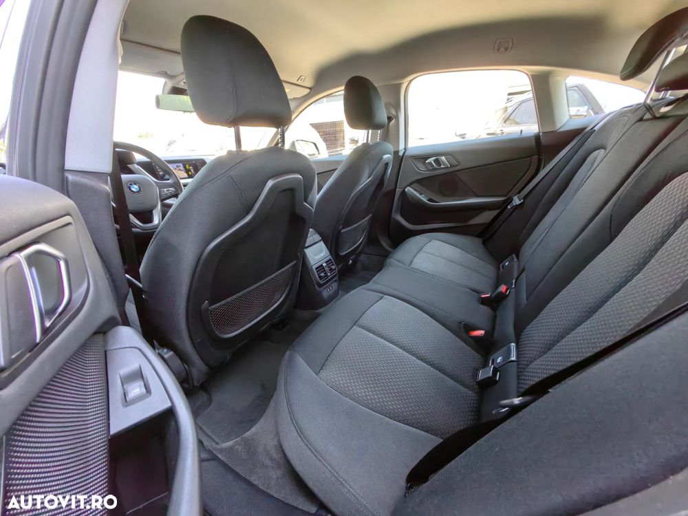 BMW Seria 2 218d Aut. Advantage - 16