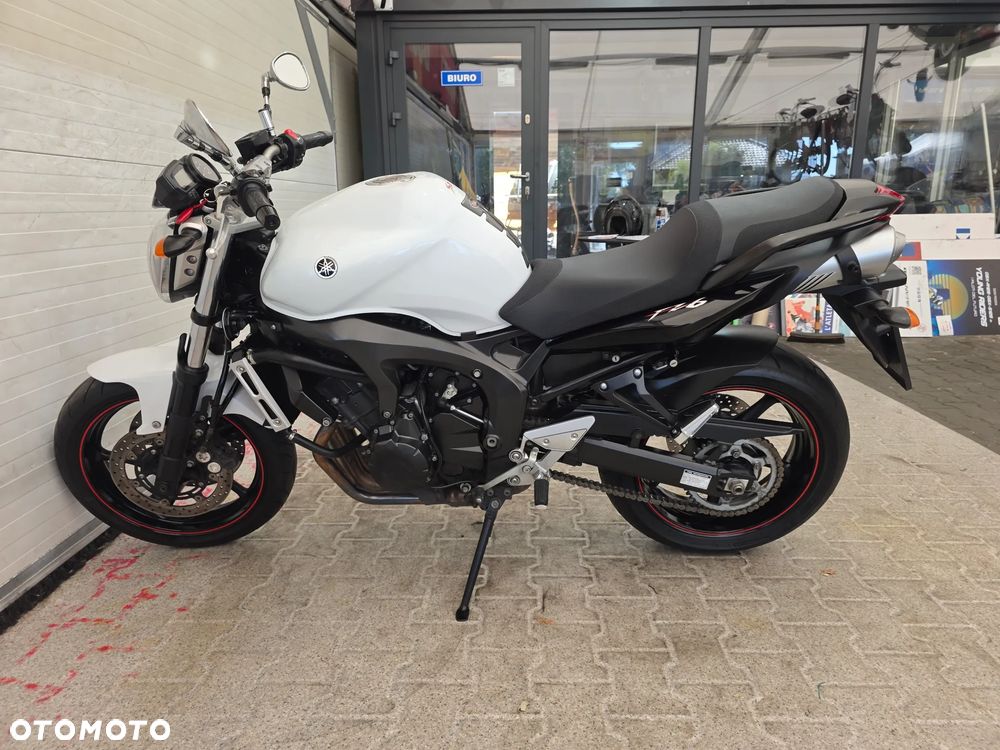 Yamaha FZ - 18