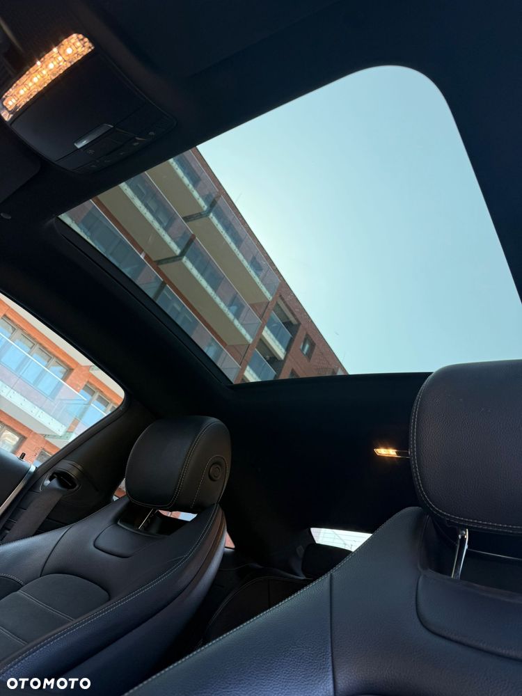 Mercedes-Benz Klasa C 300 9G-TRONIC - 19