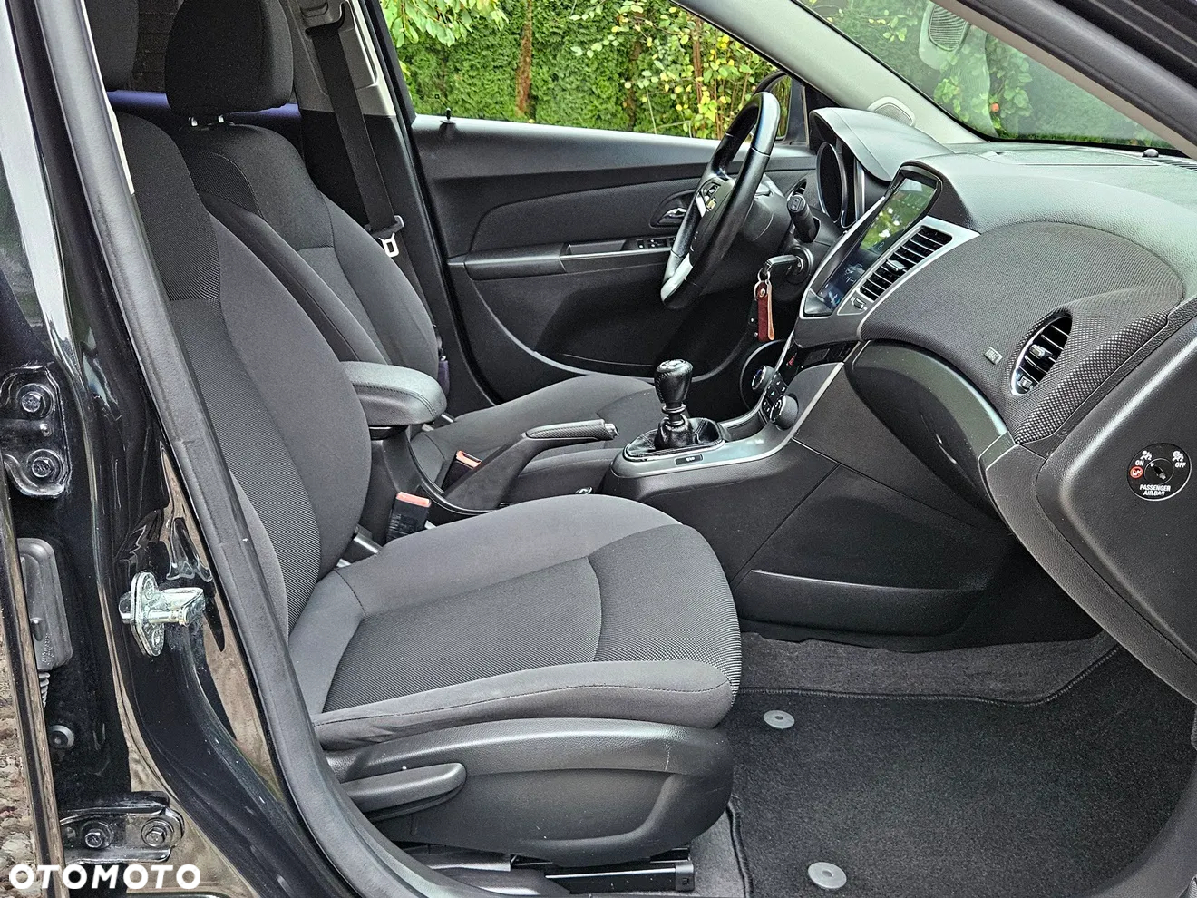 Chevrolet Cruze - 26
