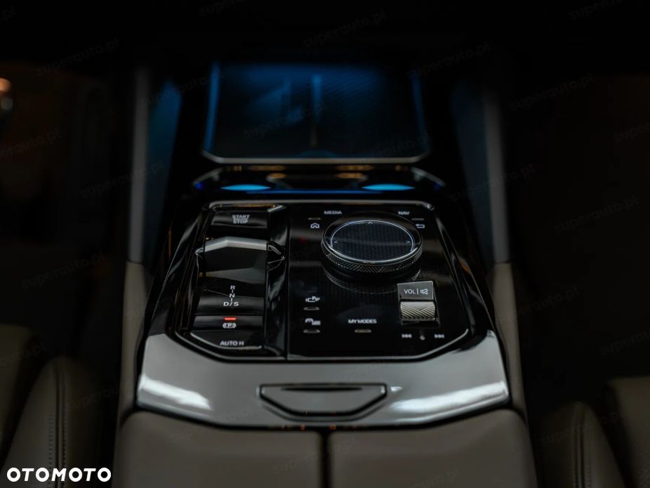 BMW Seria 5 - 13
