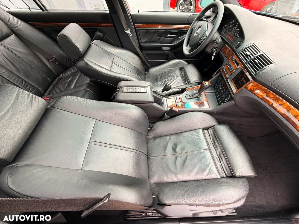 BMW Seria 5 535iA - 17
