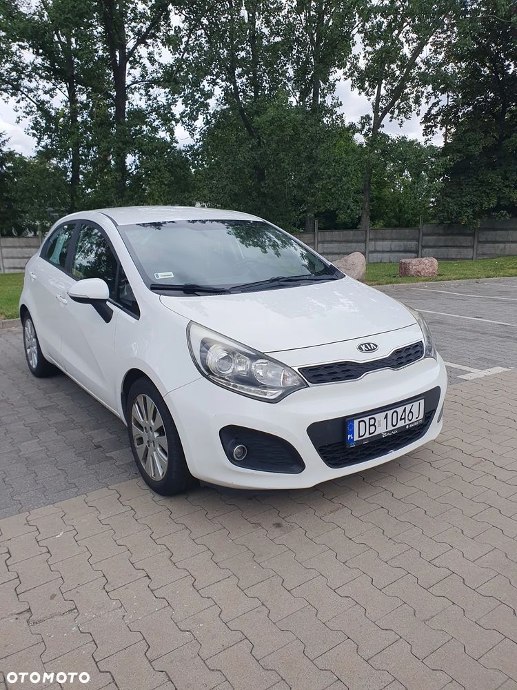 Kia Rio - 2