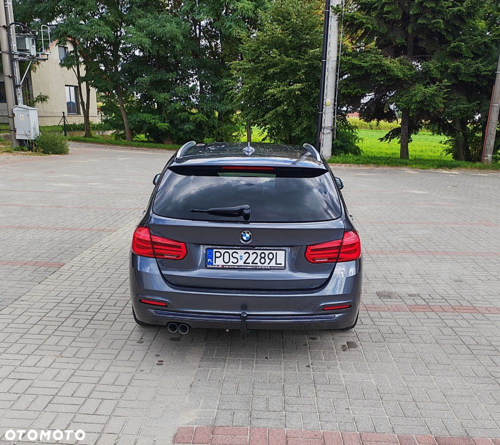 BMW Seria 3 320d Sport Line - 5