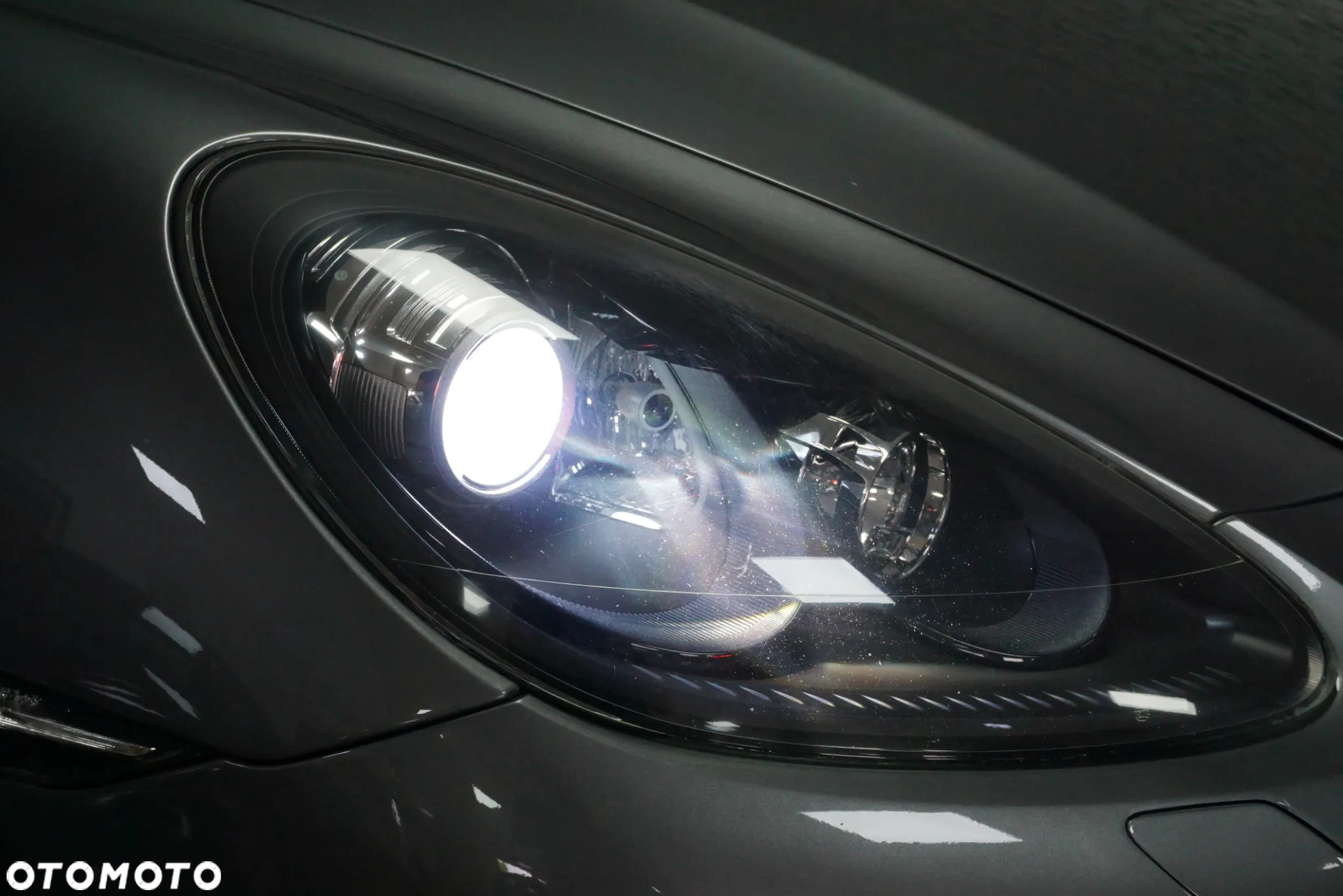 Porsche Cayenne Diesel Platinum Edition - 11