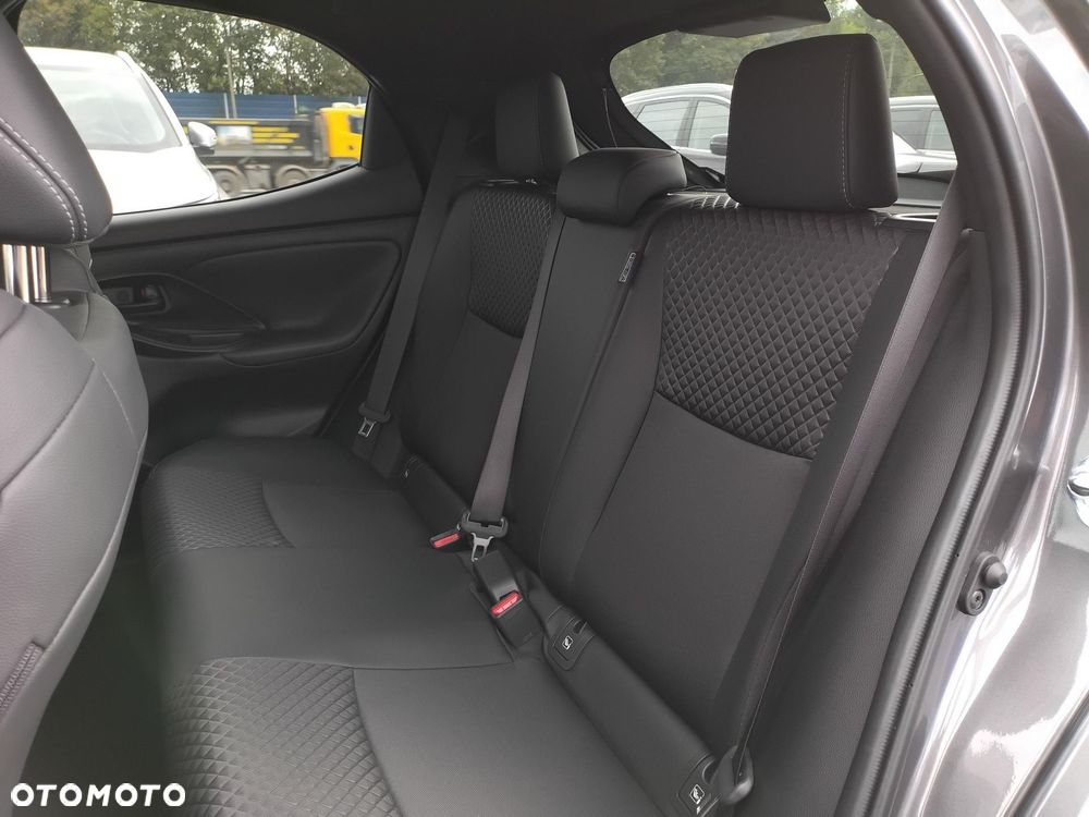 Mazda 2 - 24