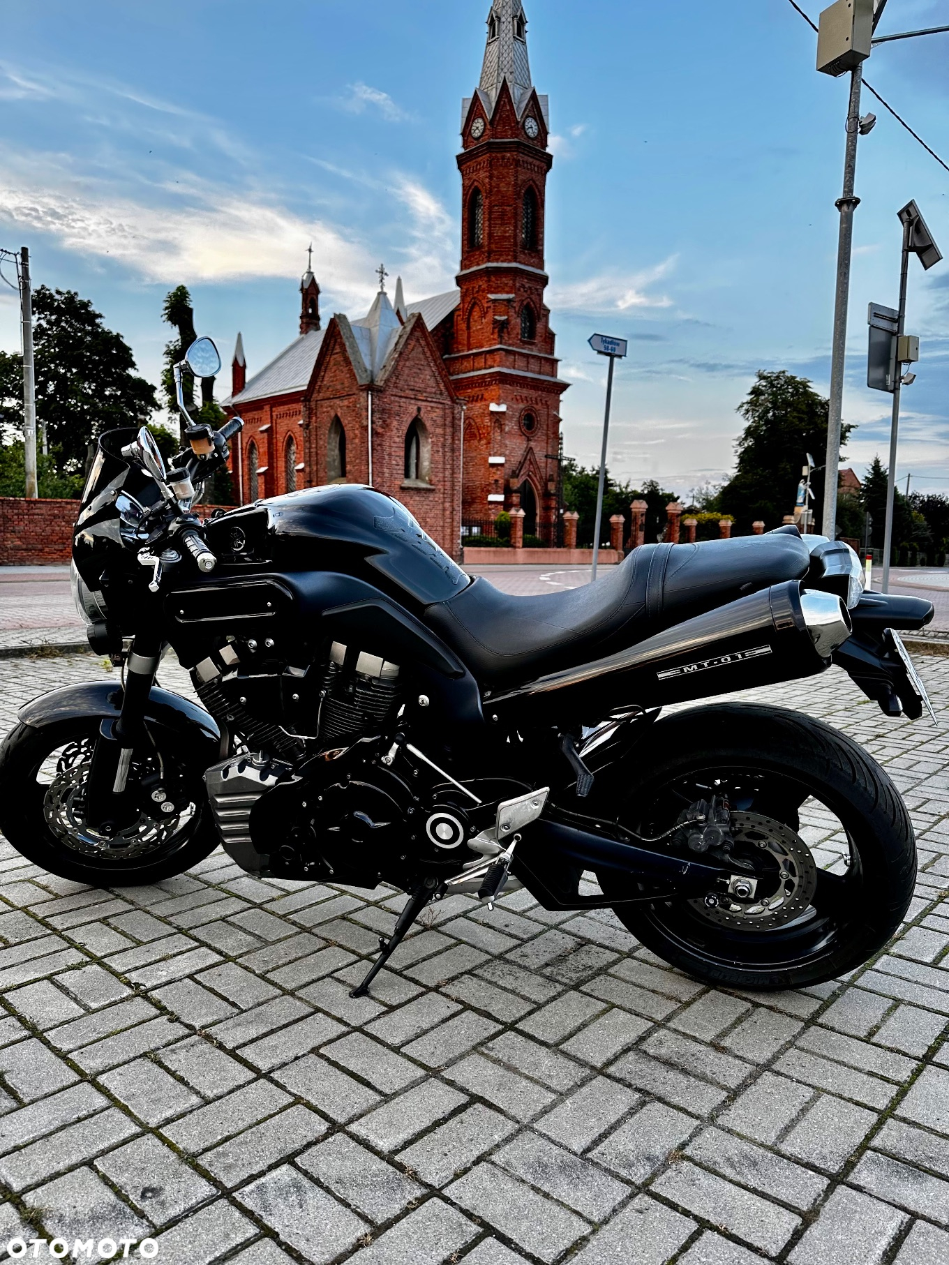 Yamaha MT - 7