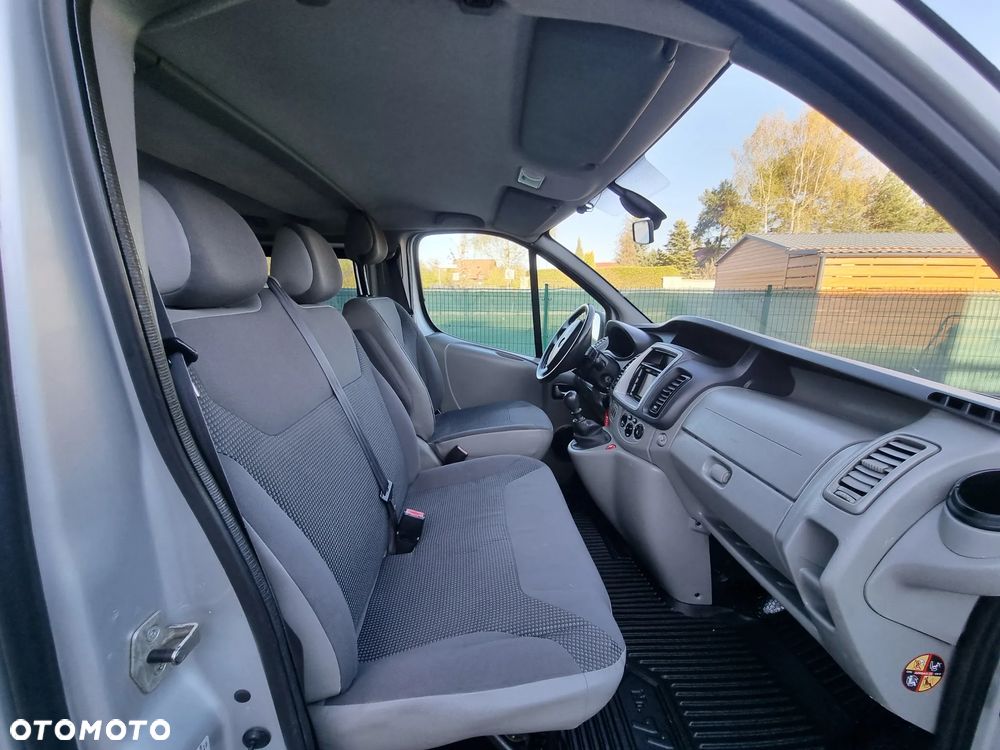 Opel Vivaro L2H1 2.9t - 11