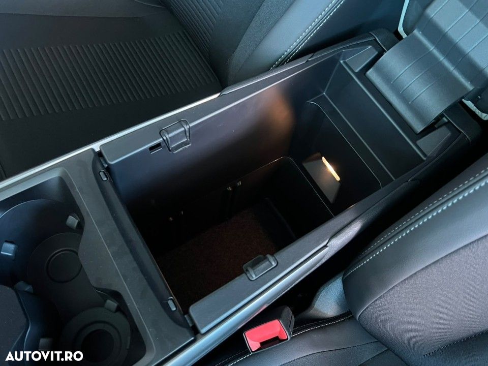 Ford Explorer RWD 52 kWh Standard Range Style - 30