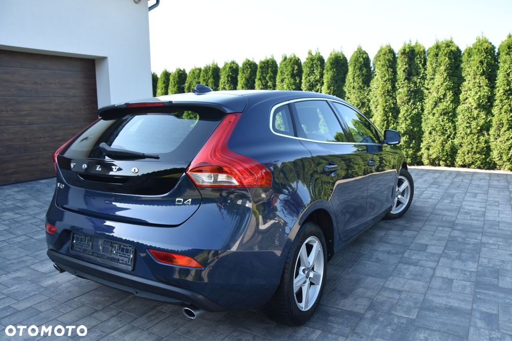 Volvo V40 D4 Drive-E Momentum - 3