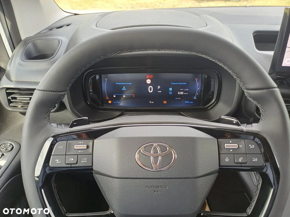 Toyota Proace City - 10