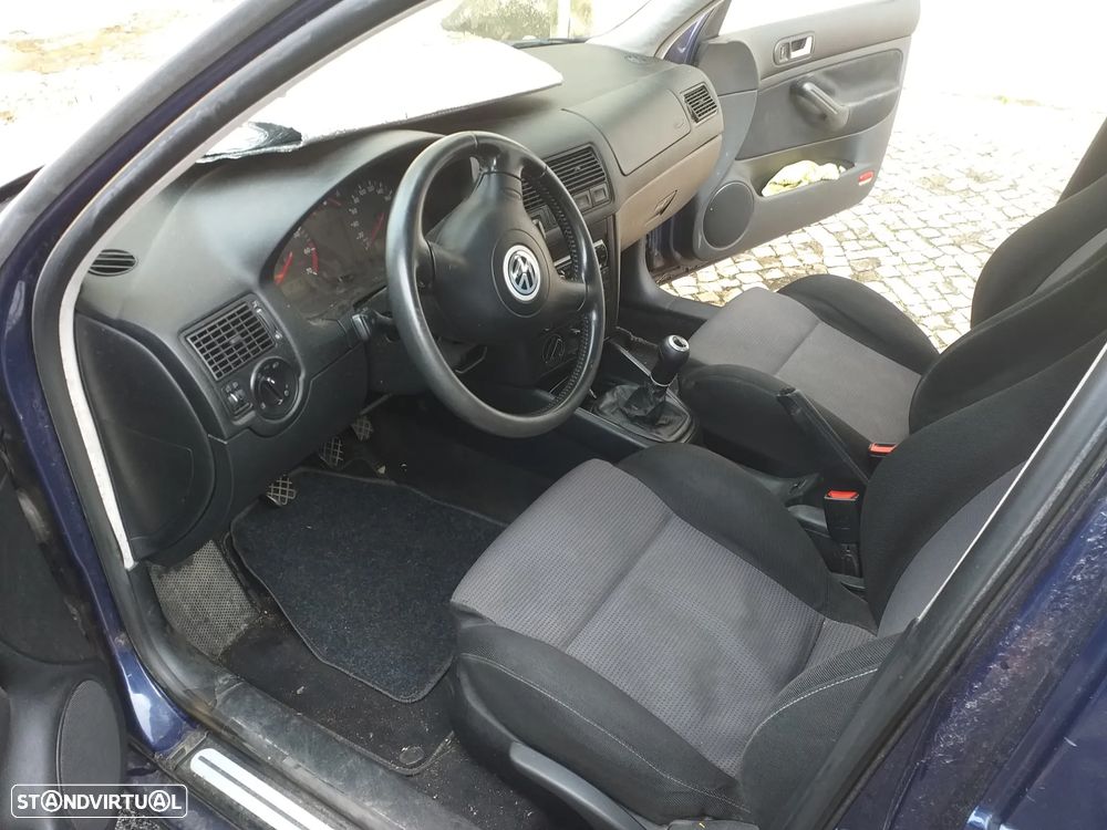 VW Golf 1.4i 25 Anos - 13