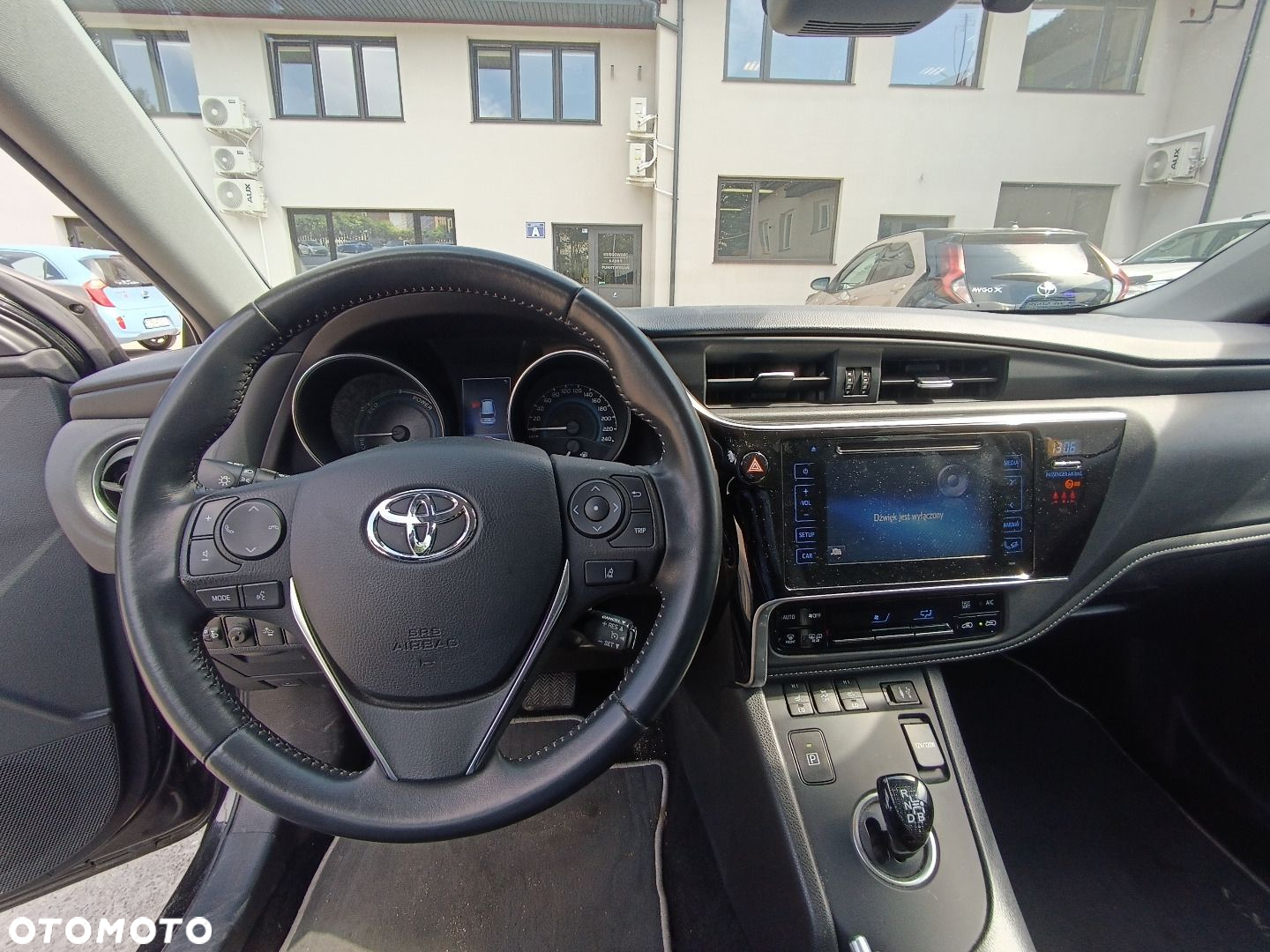 Toyota Auris - 7