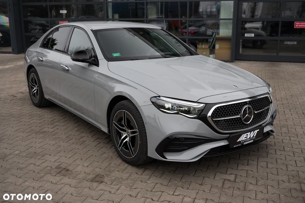 Mercedes-Benz Klasa E 300 de 4-Matic AMG - 1
