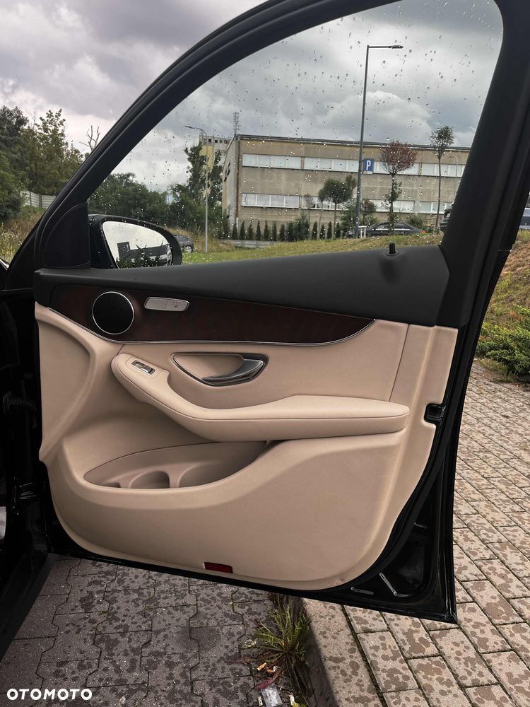 Mercedes-Benz GLC 220 d 4-Matic - 12