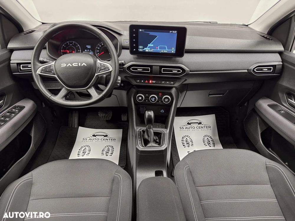 Dacia Logan TCe 90 CVT Comfort - 6