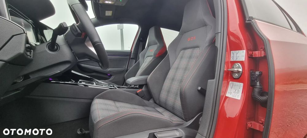 Volkswagen Golf - 15