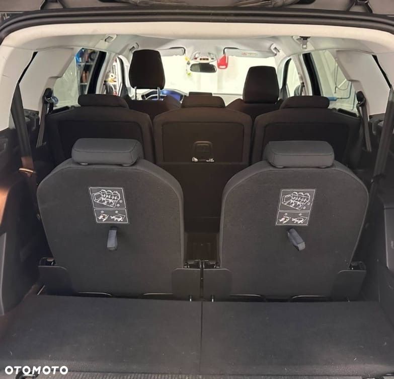 Peugeot 5008 1.5 BlueHDI Active S&S EAT8 - 13