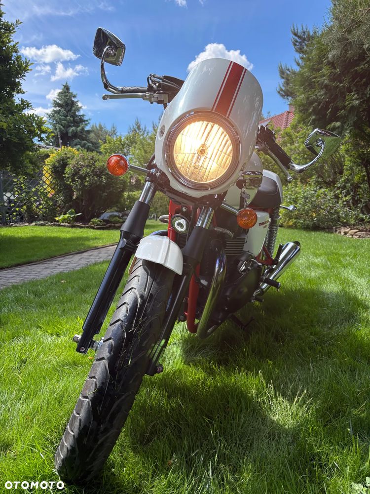Triumph Thruxton - 5