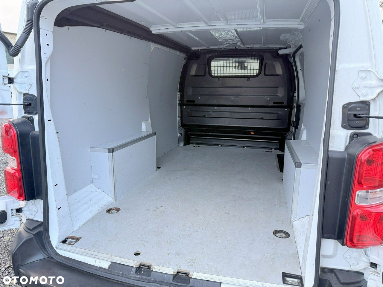 Opel Vivaro Automat Klima Długa wersja - 17